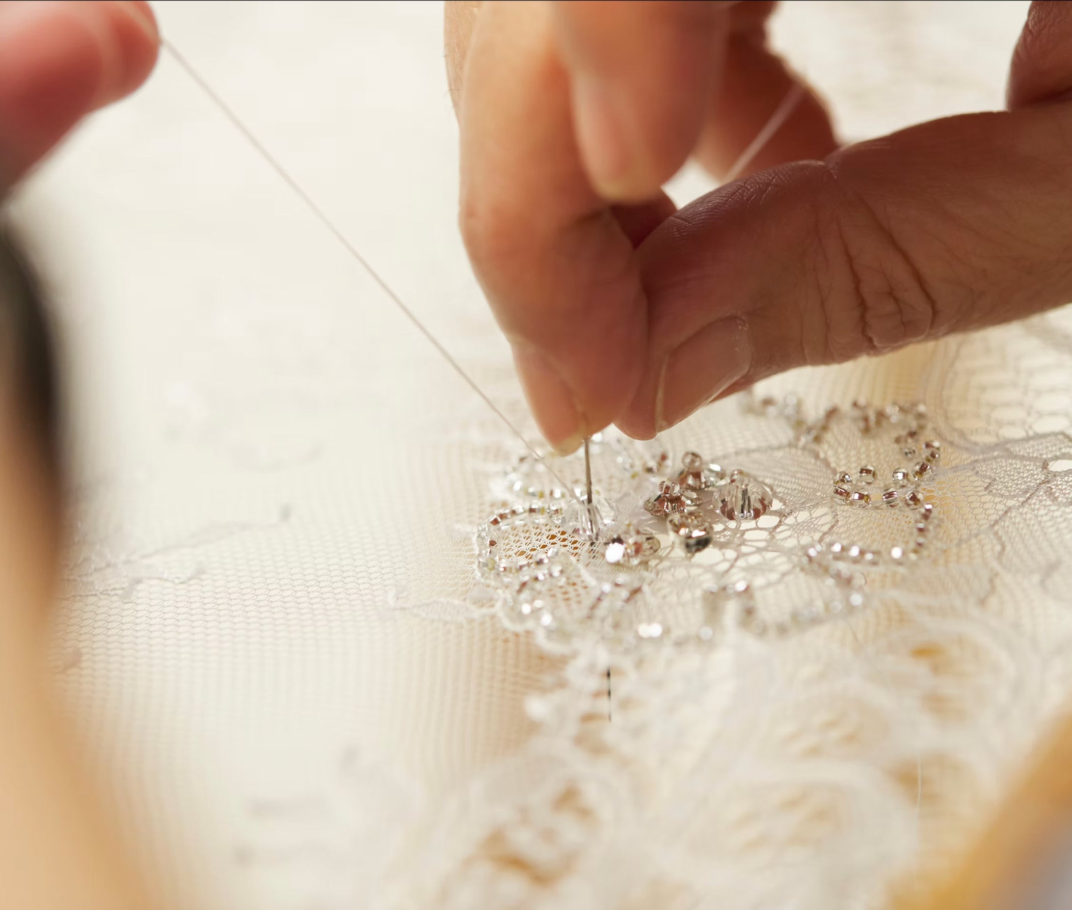 5 motivi per scegliere un atelier con sartoria interna per il tuo matrimonio