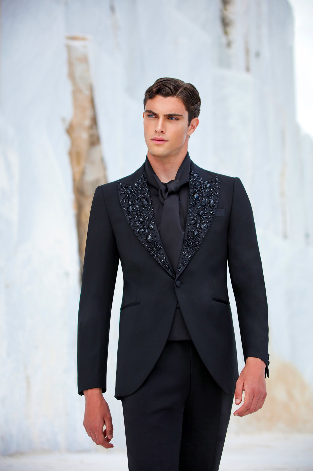 Abito 4pz Smoking Petto a Lancia 1 Bottone