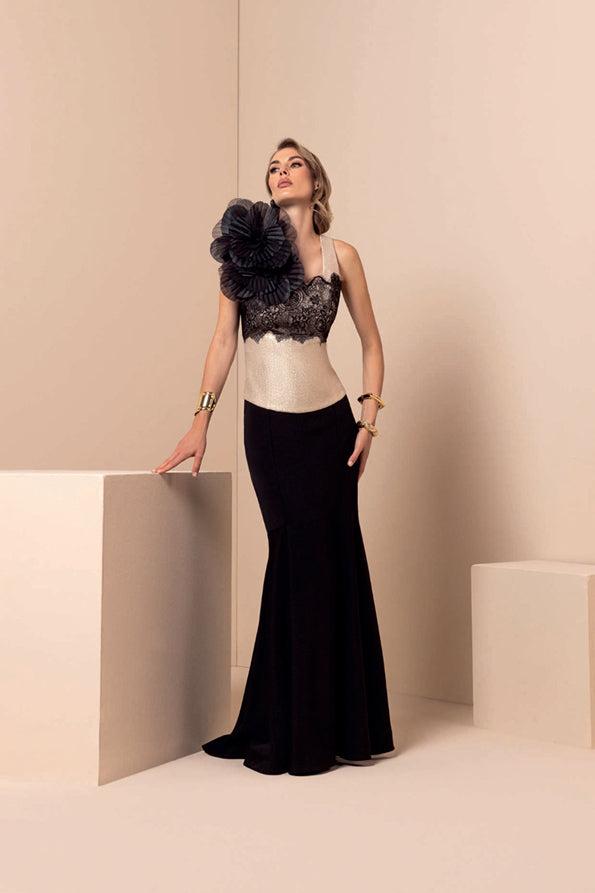 Giacca Scollo Omerale + Gonna